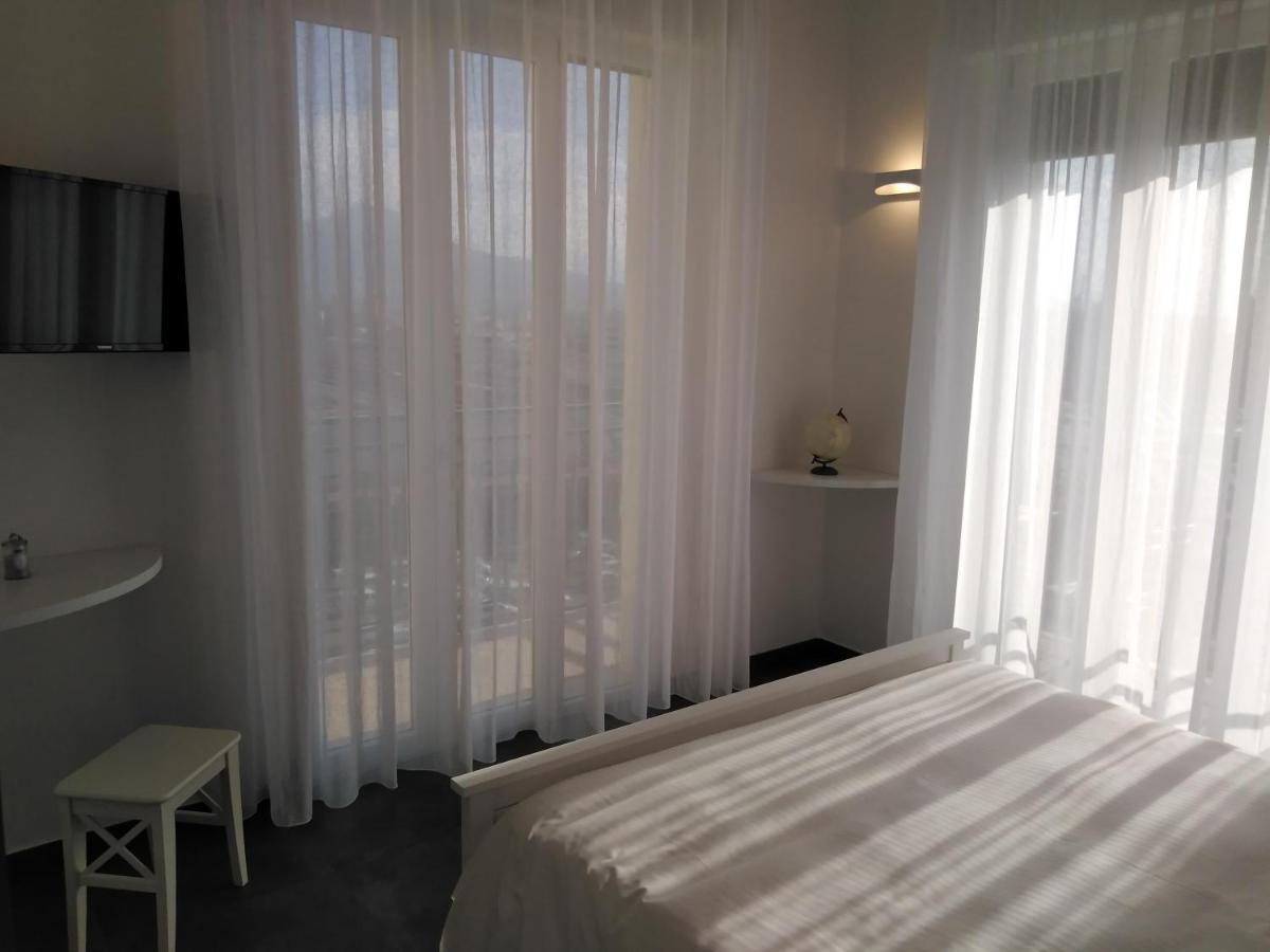Delia Rooms & Gallery Neapol Zewnętrze zdjęcie
